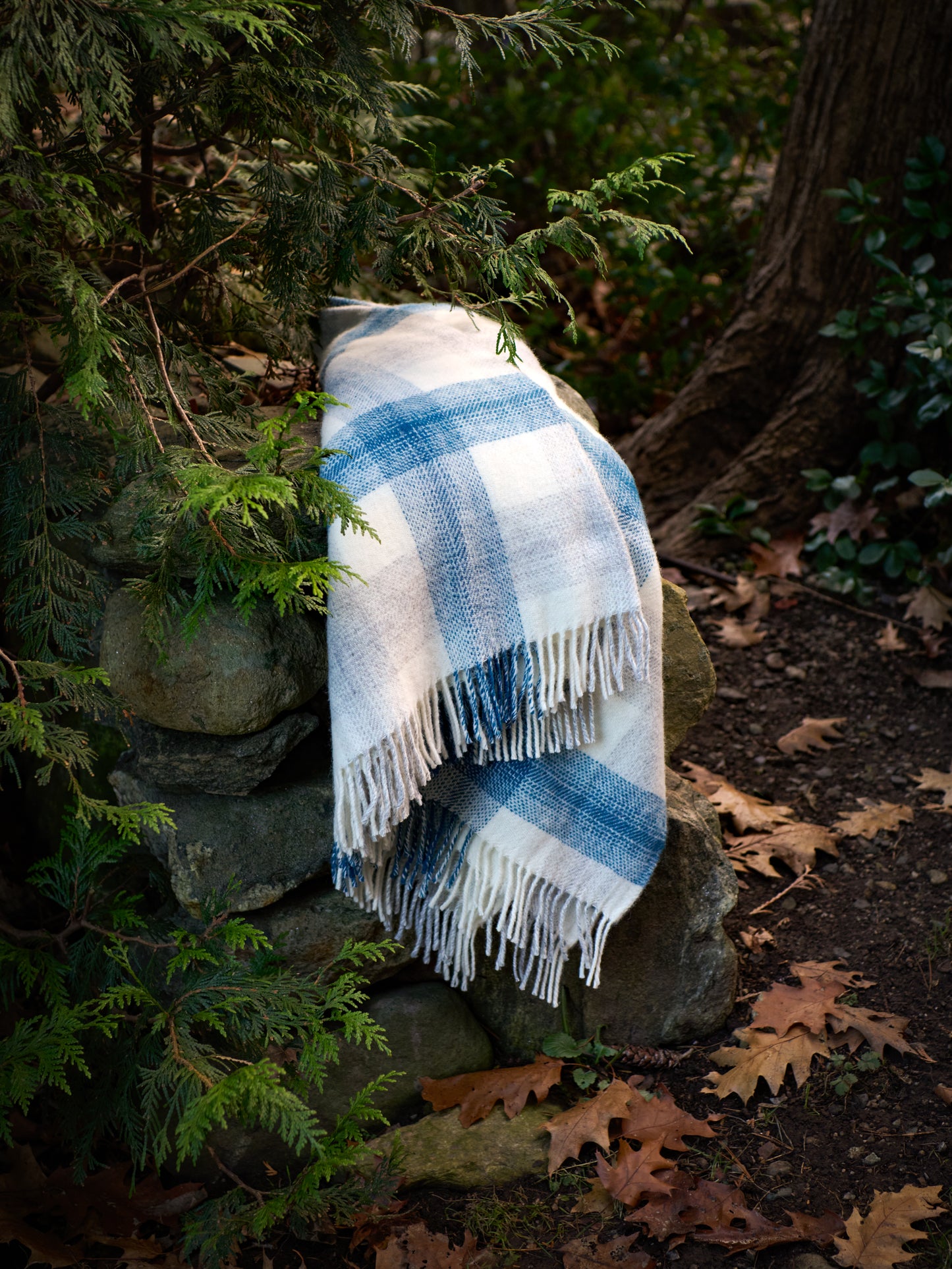 Chatham Wool Throw Weston Table