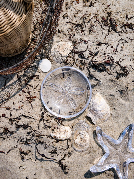 Simon Pearce Sand Dollar Plate Weston Table