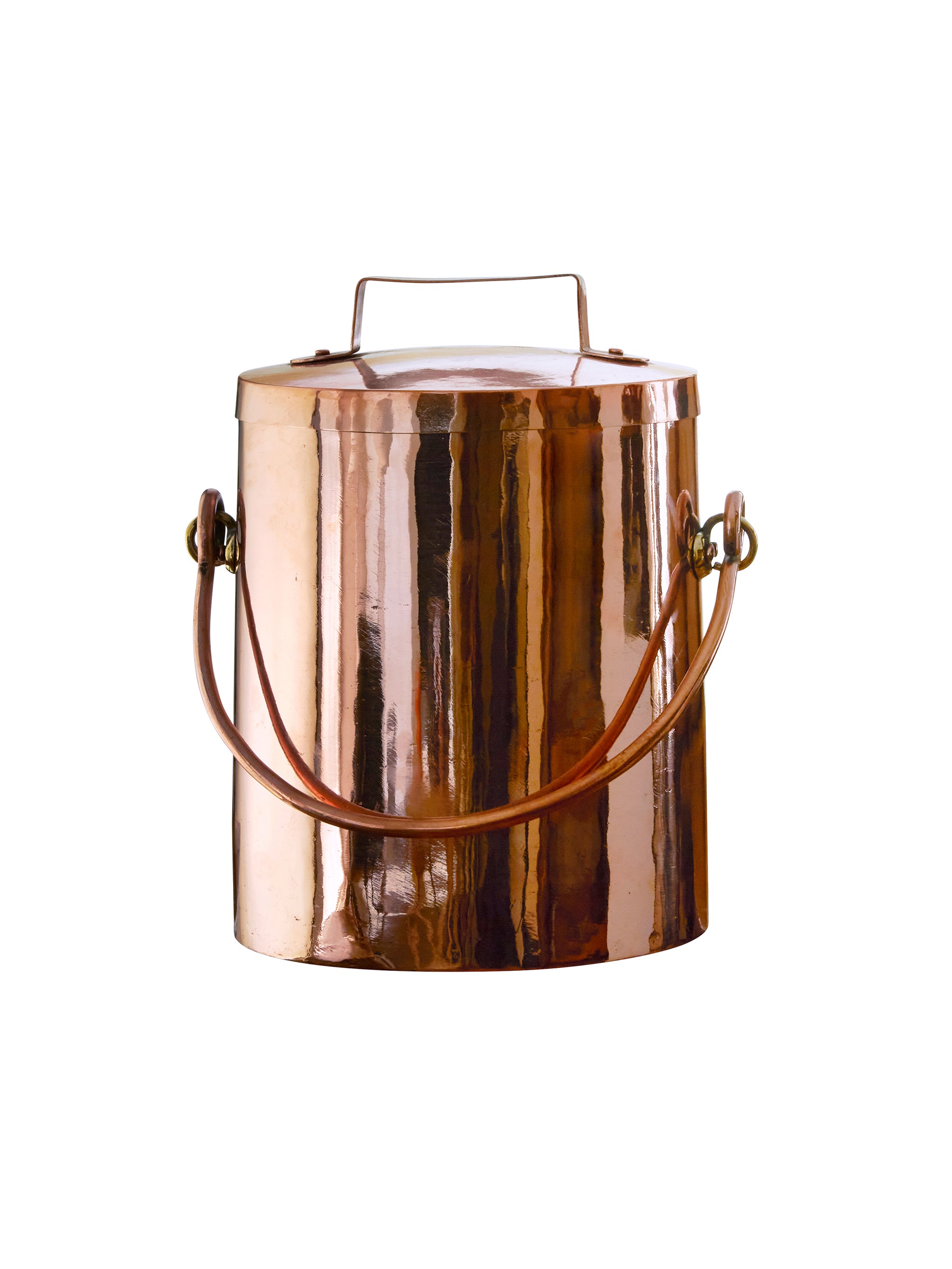 http://westontable.com/cdn/shop/files/Vintage-1860s-French-Copper-Stockpot-with-Folding-Handle-Weston-Table-SP.jpg?v=1691422607