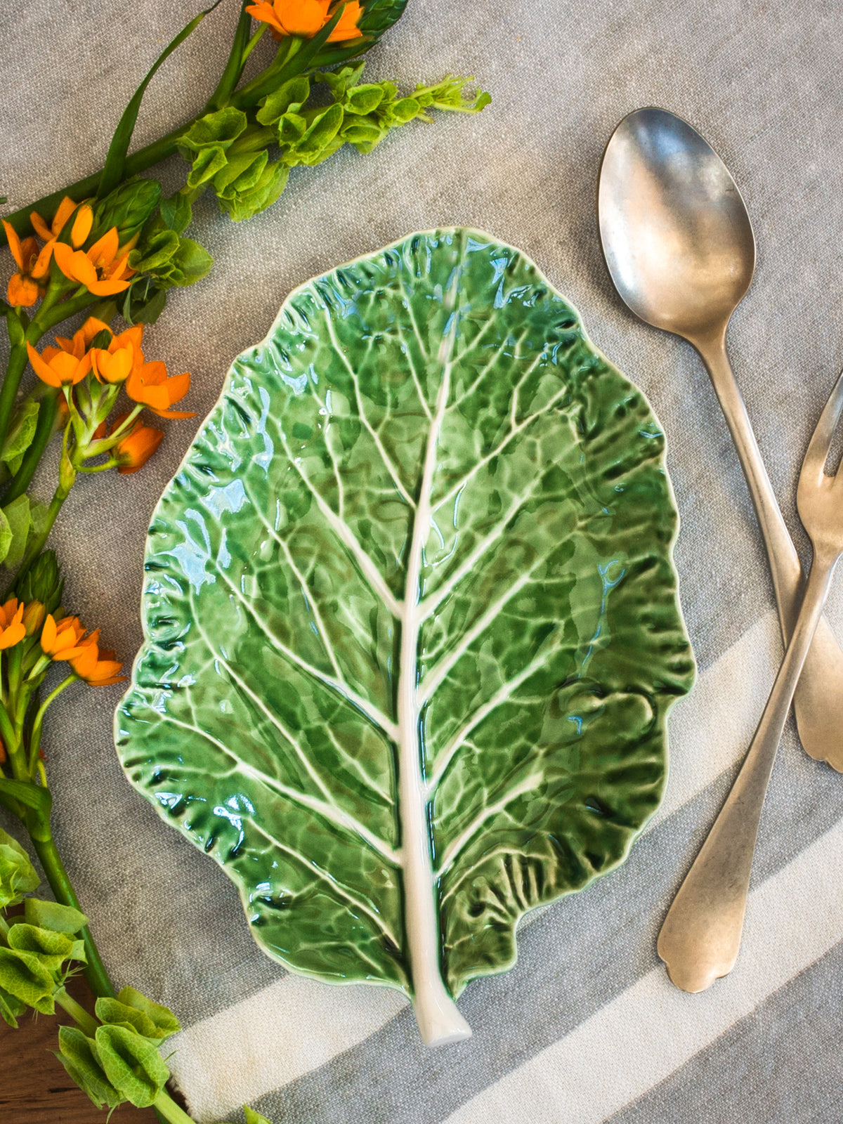 Bordallo Pinheiro 11" Cabbage Leaf Weston Table