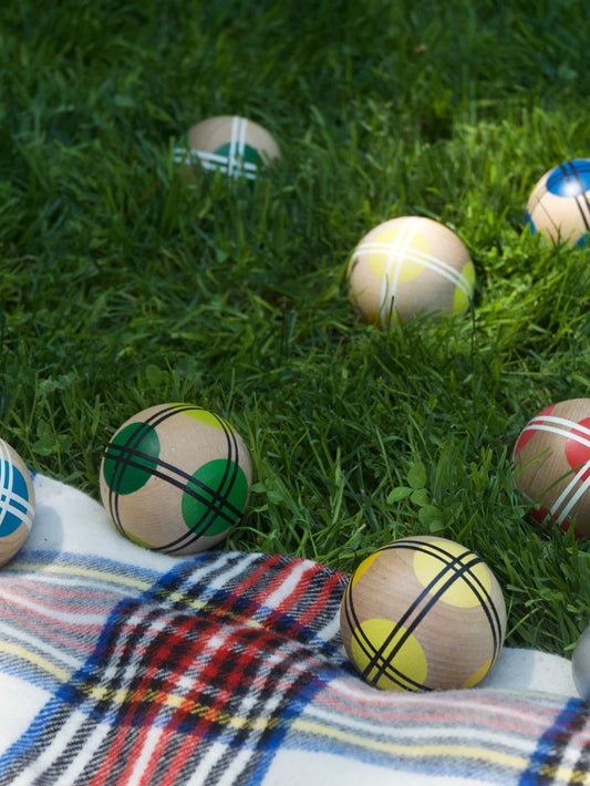 Fredericks & Mae Bocce Ball Set Weston Table