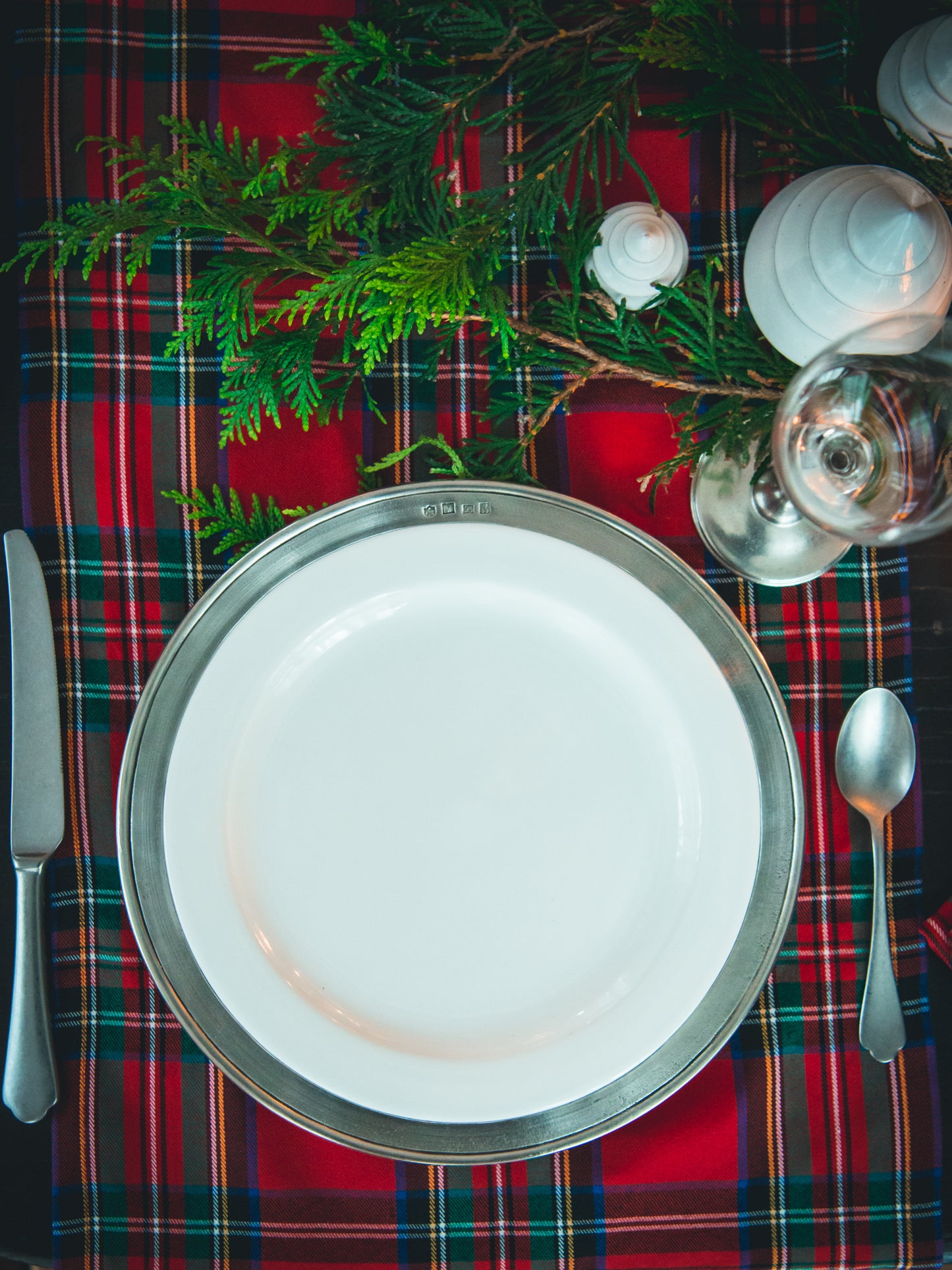MATCH Pewter Convivio Dinner Plate Weston Table