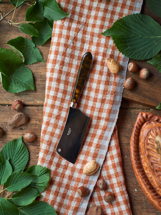 Sabre Paris Tortoise Cheese Cleaver Weston Table