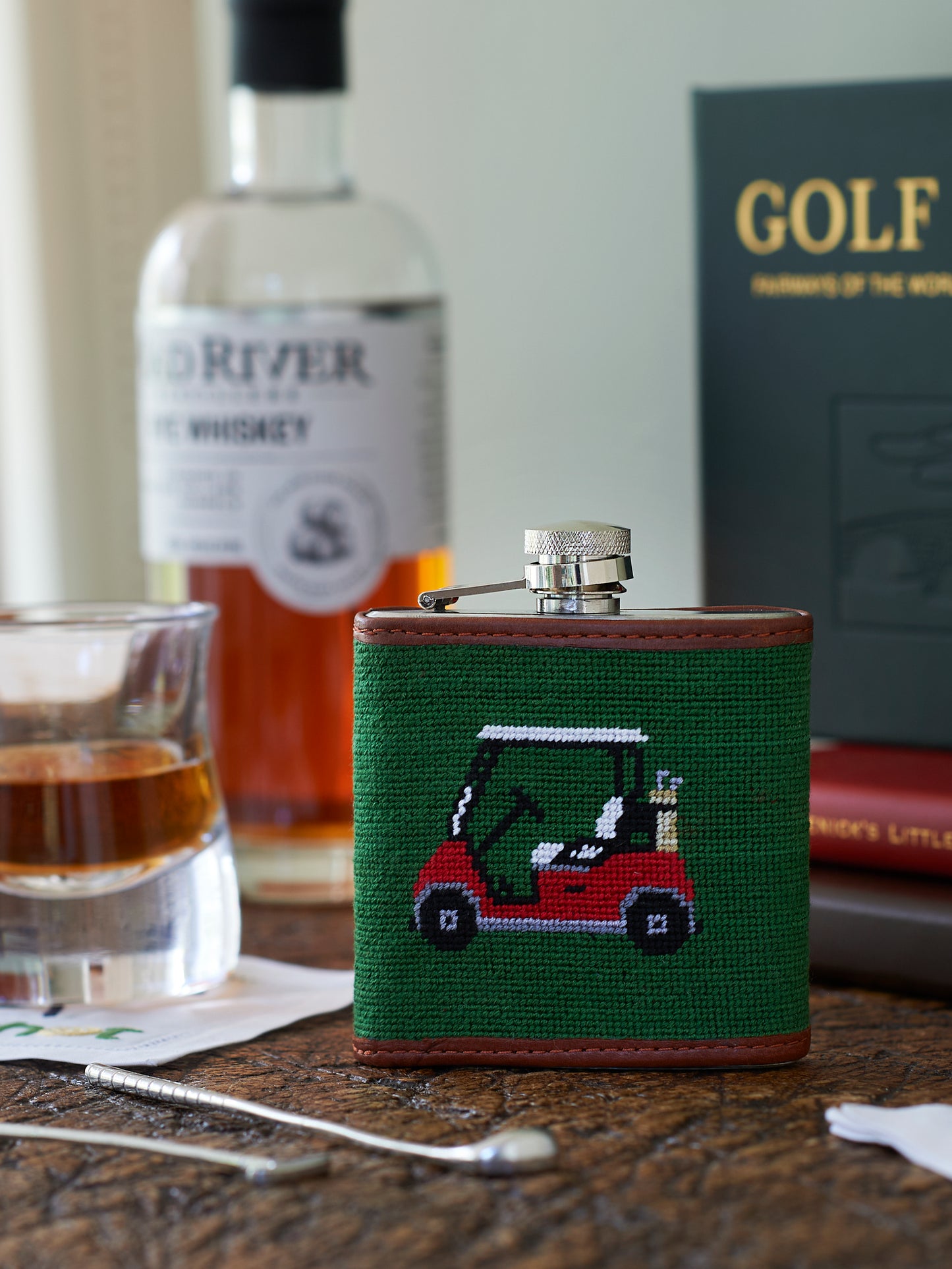 Smathers & Branson Needlepoint Flask Golf Golf Cart Weston Table