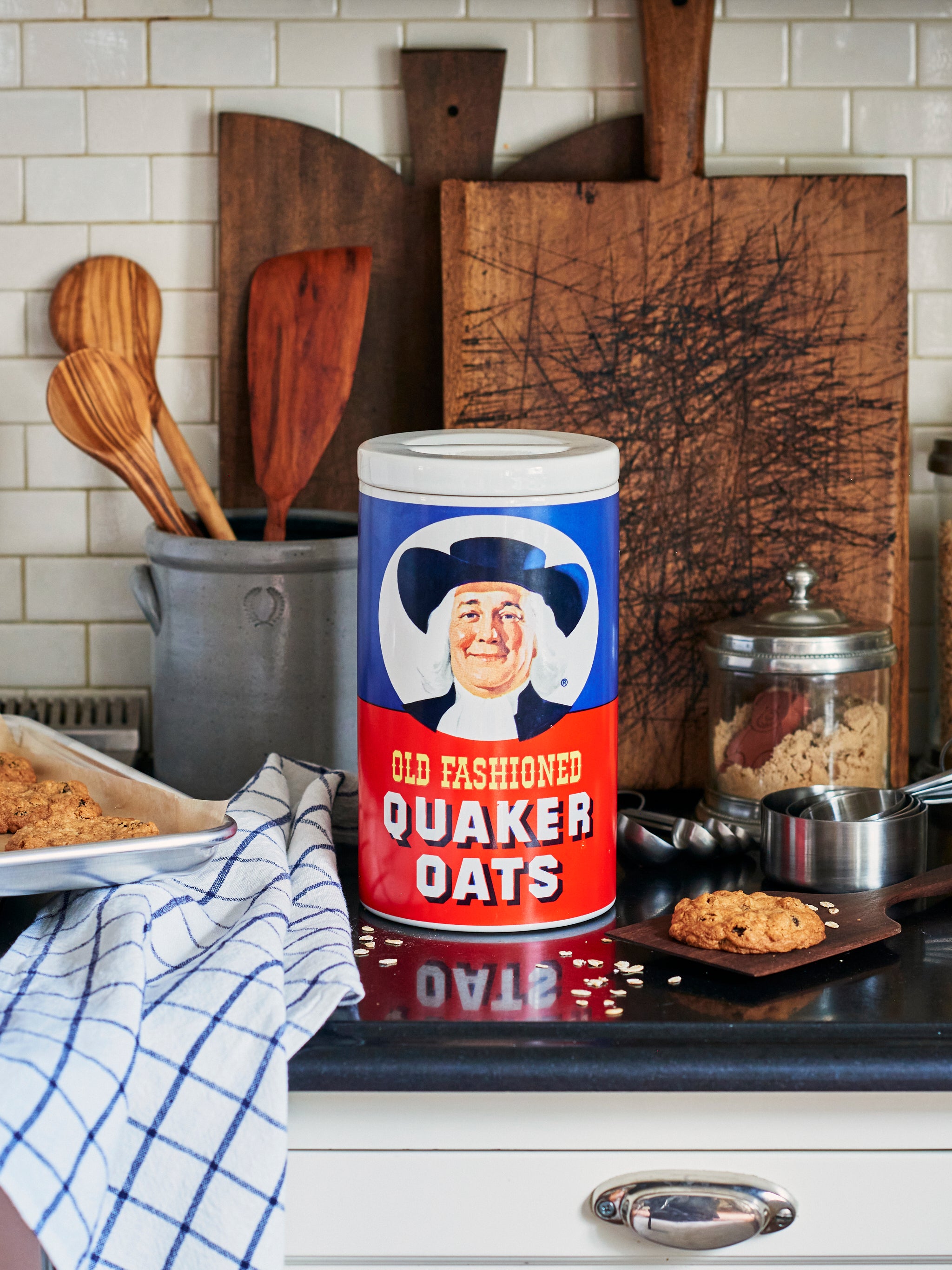 Vintage Quaker Oats Oatmeal Container
