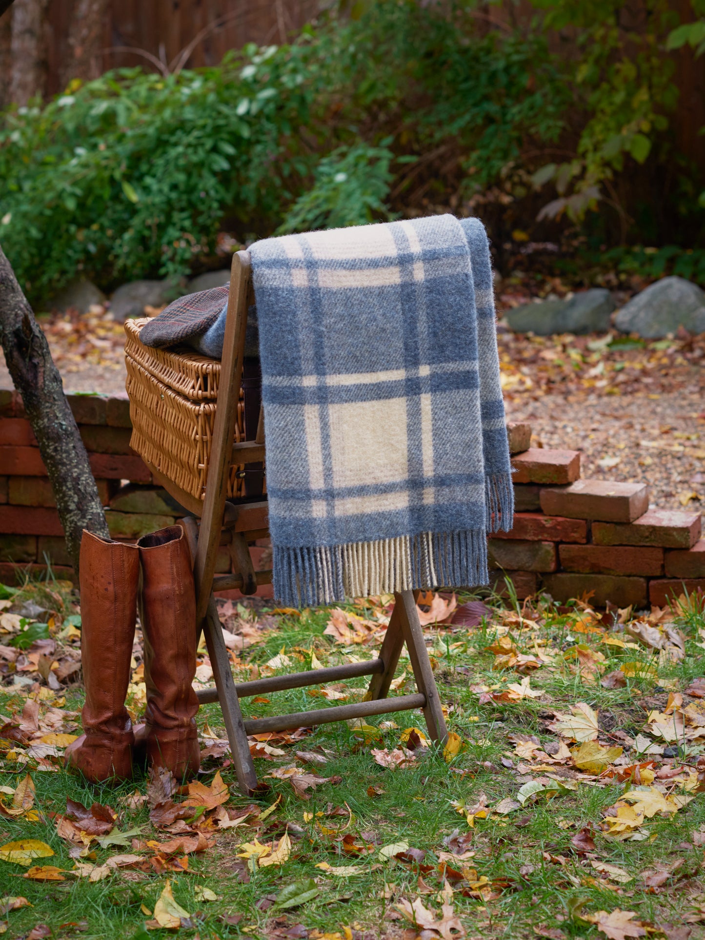 Dubliner Wool Throw Weston Table