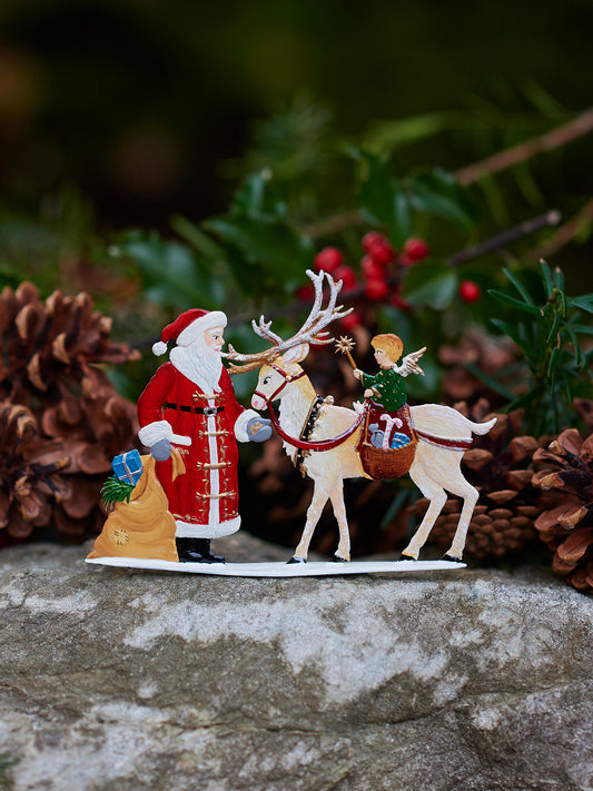 Wilhelm Schweizer Pewter Feeding Time with Santa Weston Table