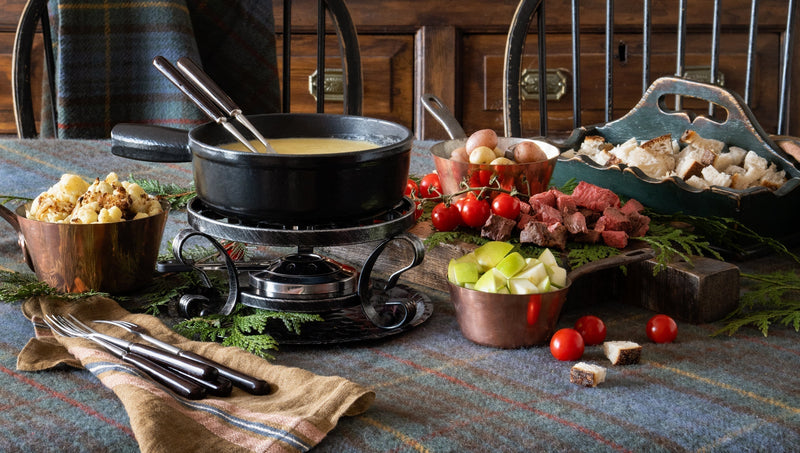 How to Host a Holiday Fondue Party