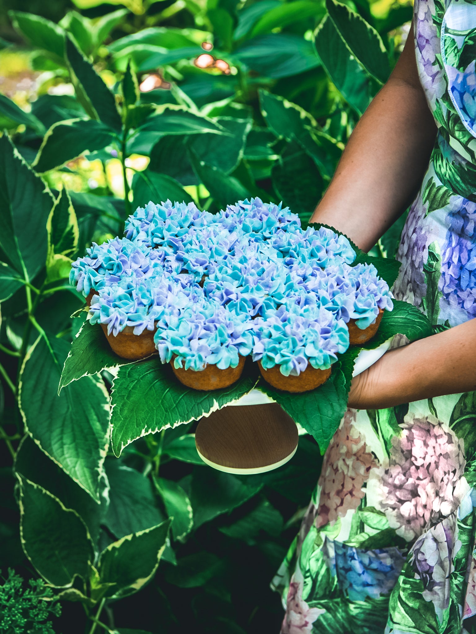 Lavender Buttercream Hydrangea Cupcakes Recipes | Weston Table