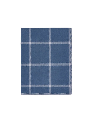  Alicia Adams Alpaca Graydon English Manor Chambray Throw Weston Table 