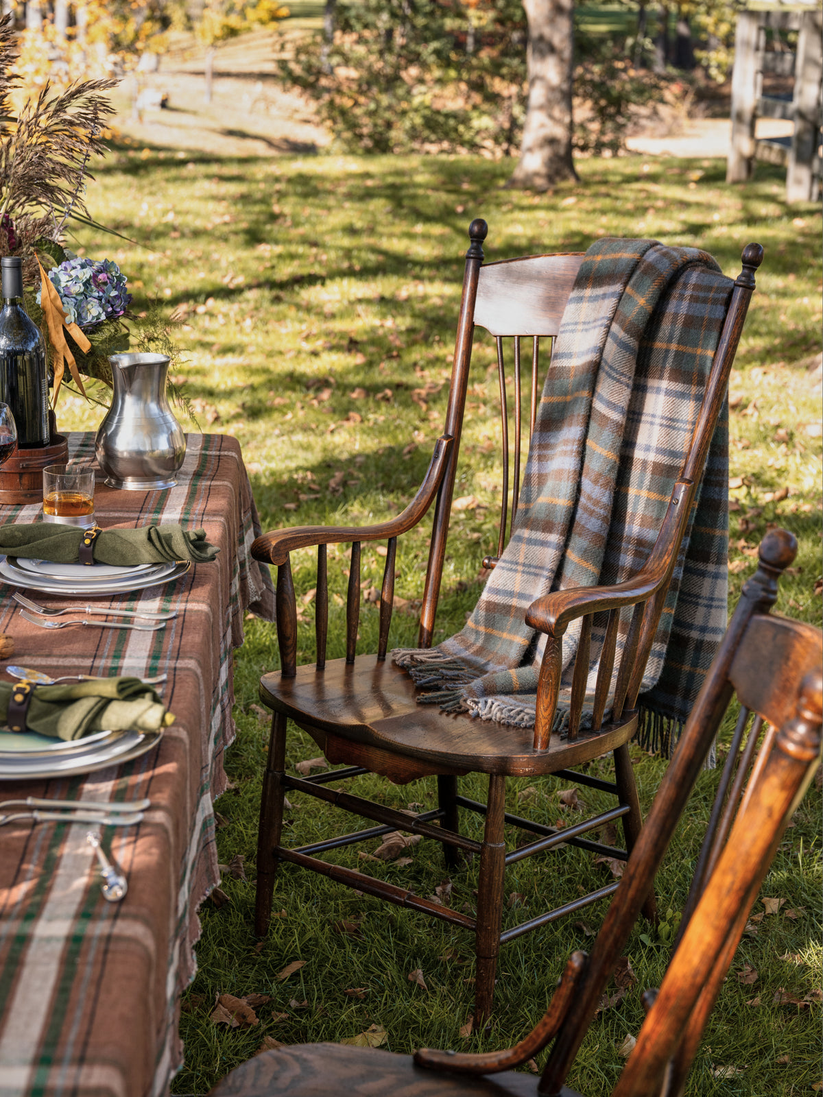 Antique Highland Throw Weston Table
