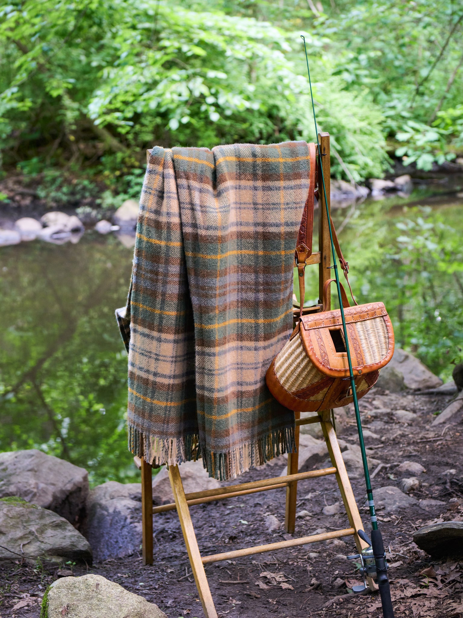 Antique Highland Throw Weston Table