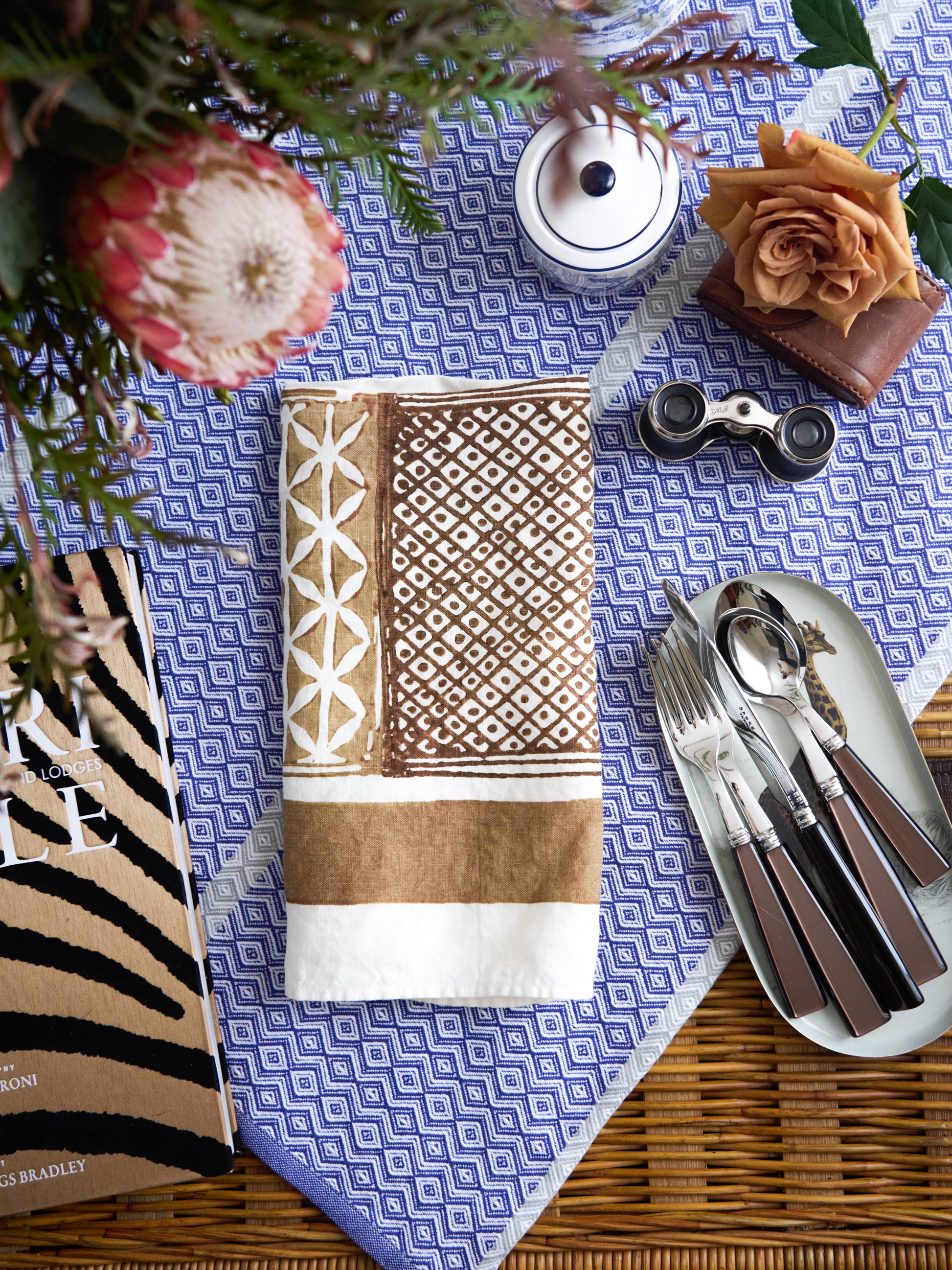 Bertozzi Taormina Napkins Weston Table