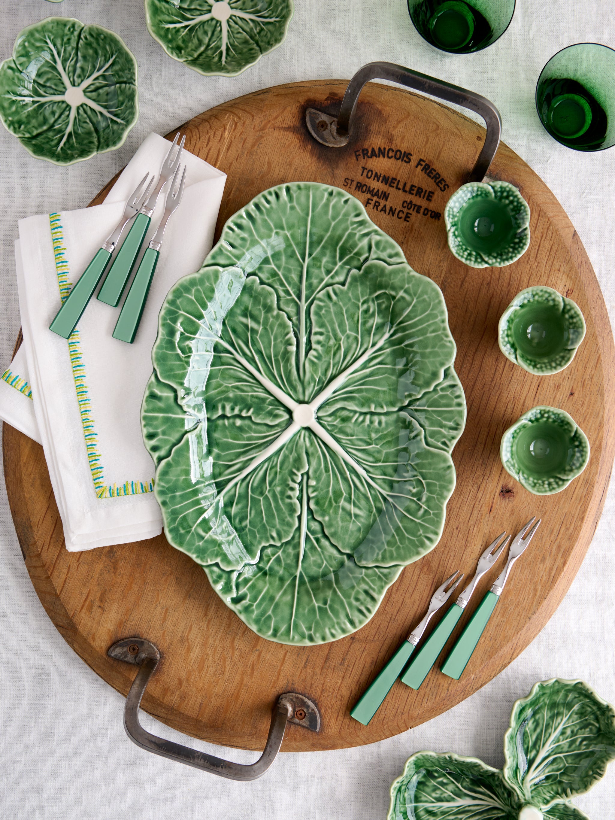 Bordallo pinheiro cabbage plate deals with Dragonfly