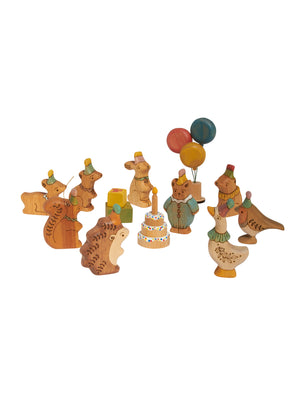  Heirloom Wood Winnie the Pooh Party Collection Weston Table 