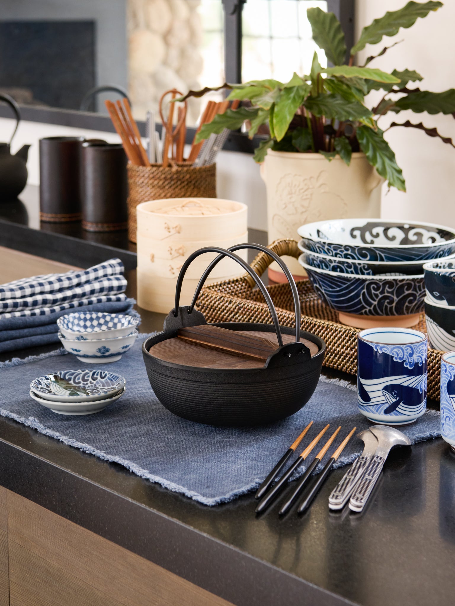 Iwachu Furusato Cast Iron Pot Weston Table