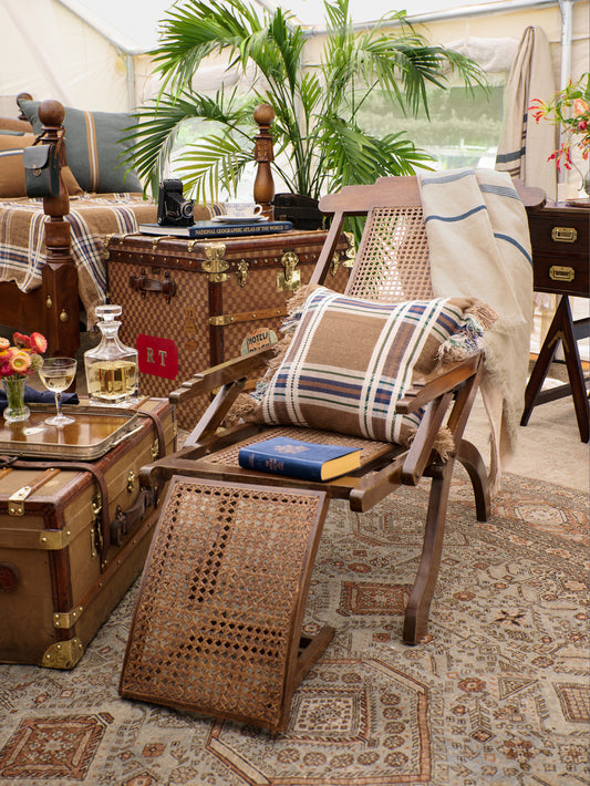 Libeco Batsi Pillow Weston Table