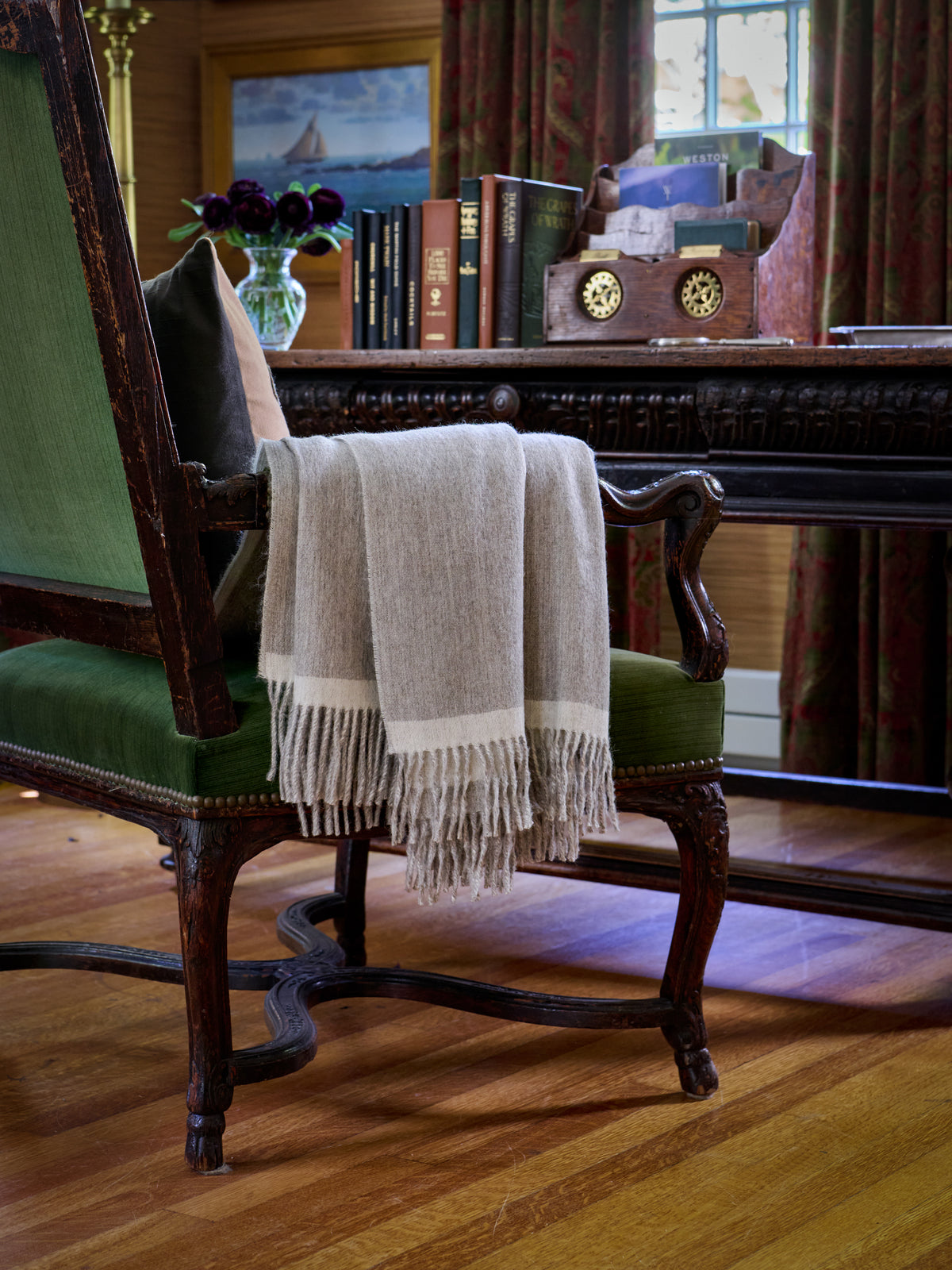 London Pure Reversible Throw Weston Table