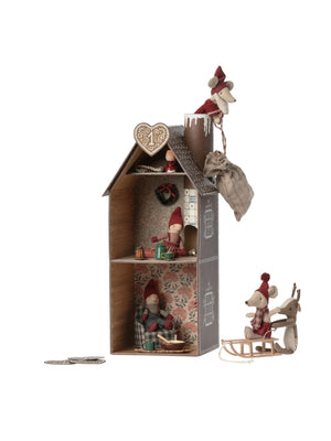  Maileg Gingerbread House Three Story Weston Table 
