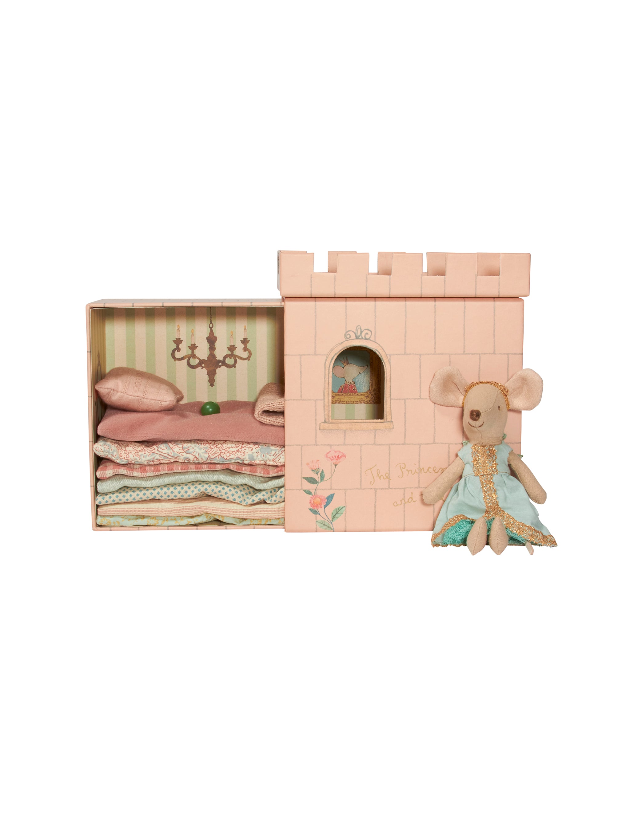 New Retired Maileg selling Princess And The Pea Castle Set