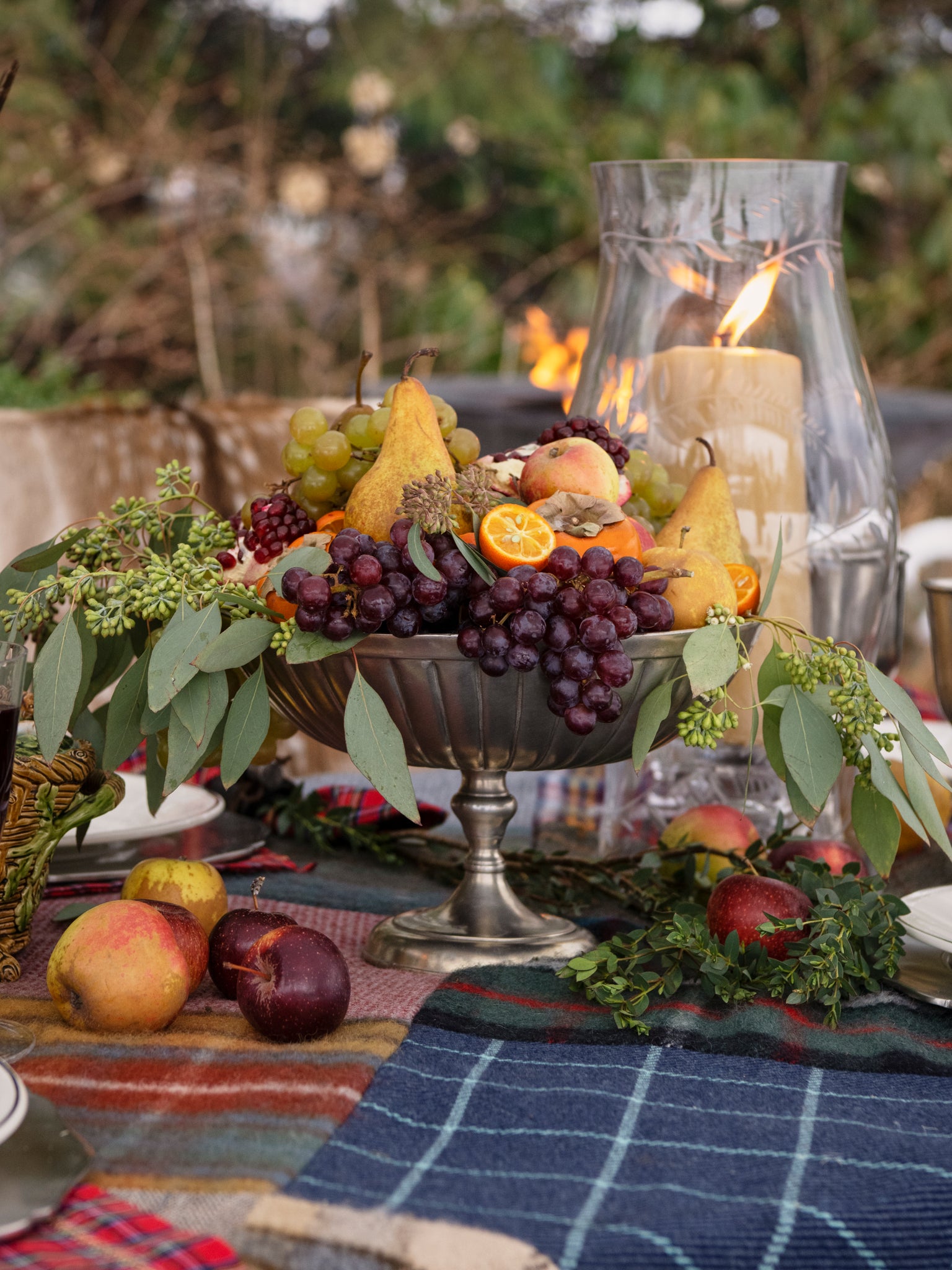 MATCH Pewter Roman Centerpiece Weston Table