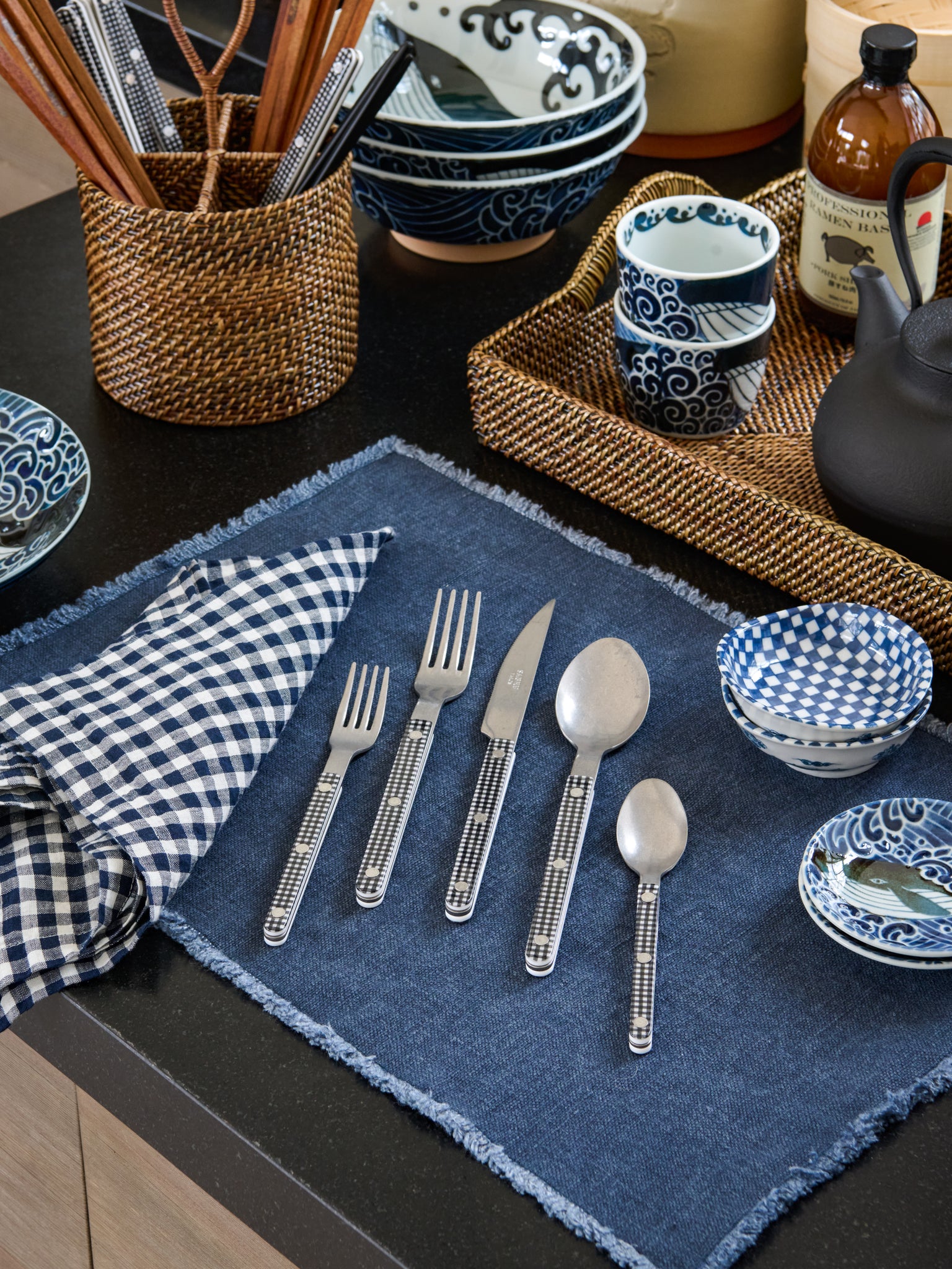 Sabre Paris Bistro Black Gingham 5 Piece Place Setting Weston Table