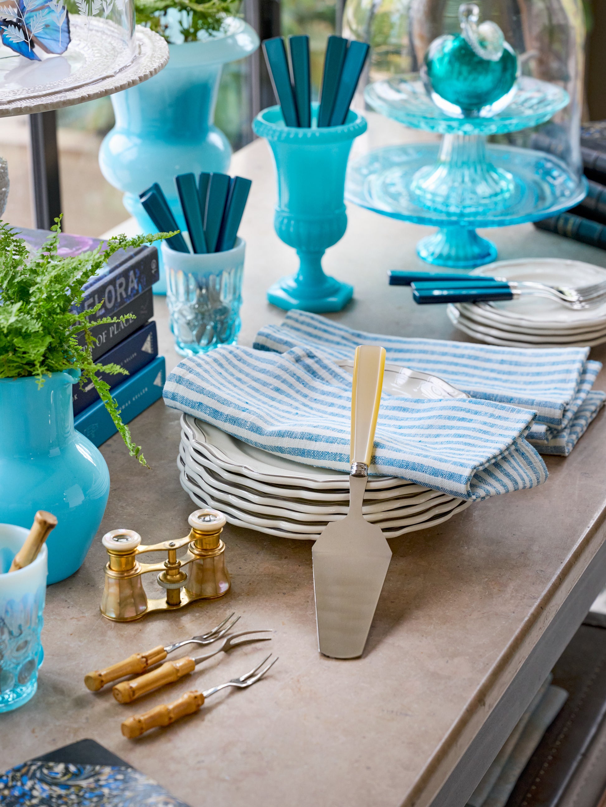 Sabre Paris Icone Pearl Tart Server Weston Table