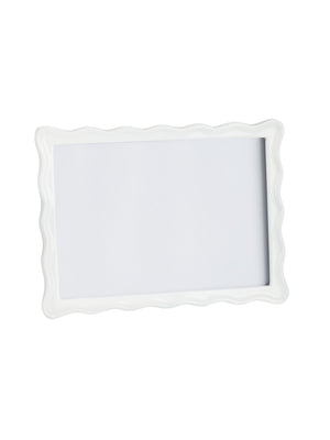  Scalloped Pearl White Picture Frame Weston Table 