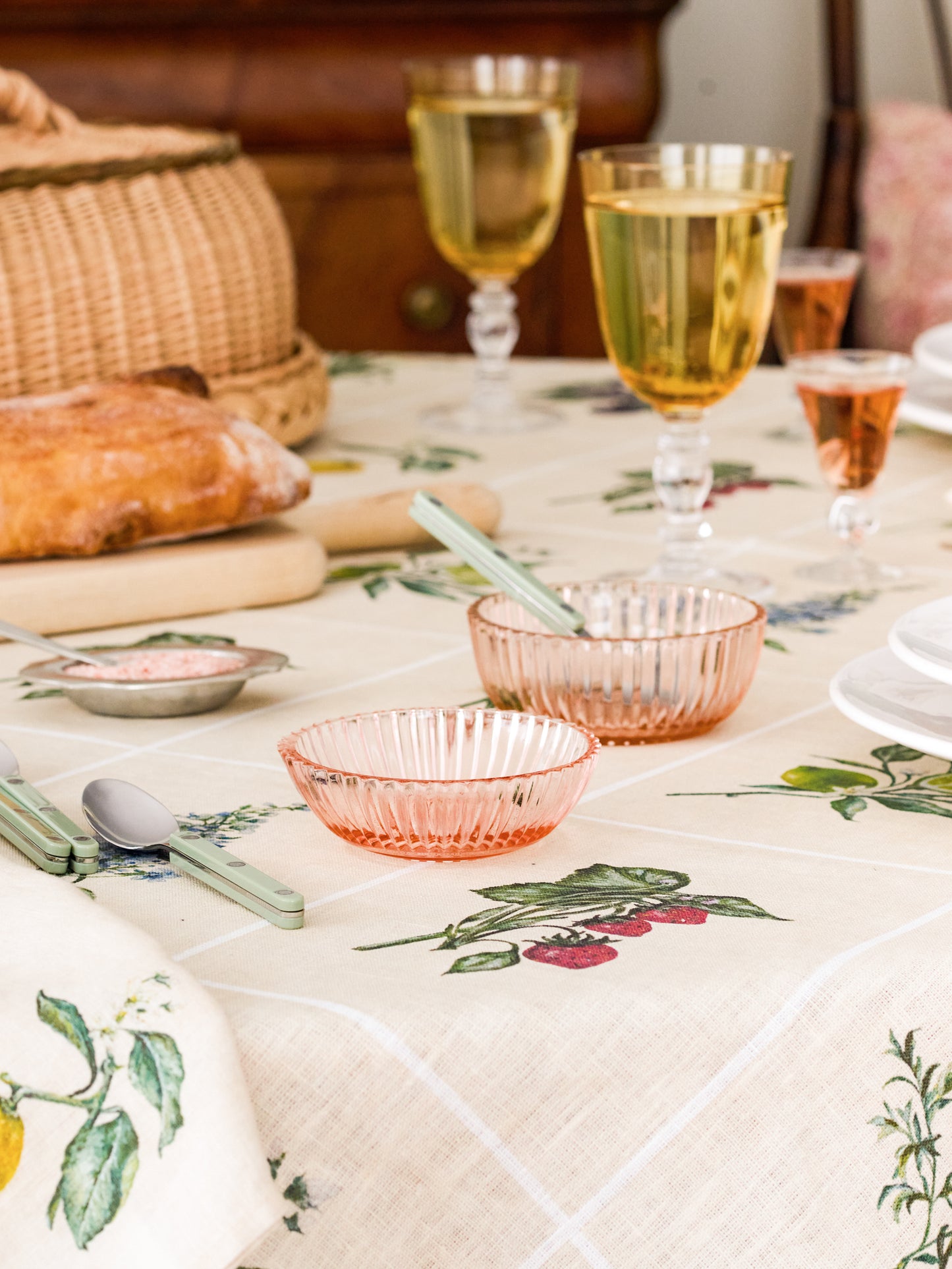 Vintage 1930s Pink Queen Mary Small Bowls Weston Table