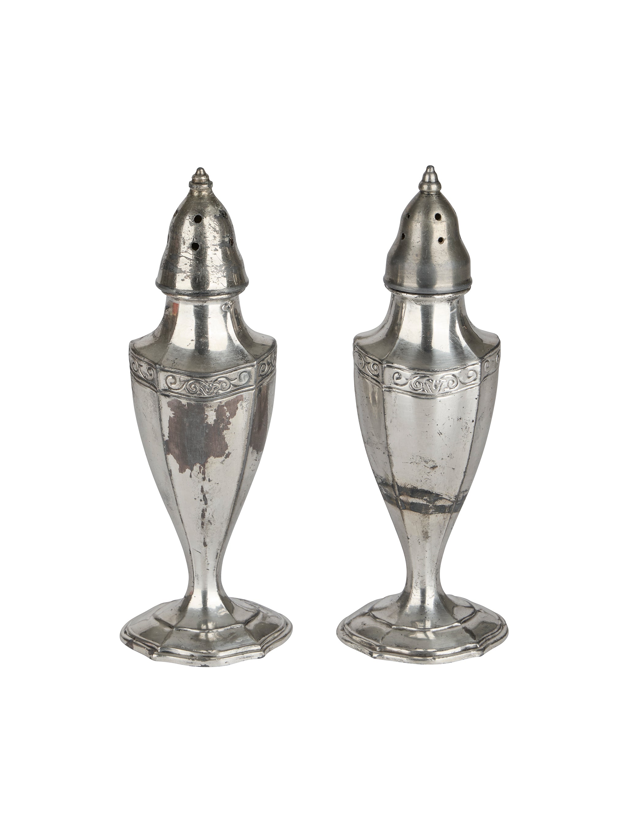 Vintage-Hotel-Silver-Salt-and-