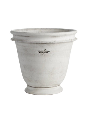  Wakefield Handmade Dryden Pot No. 10 Weston Table 