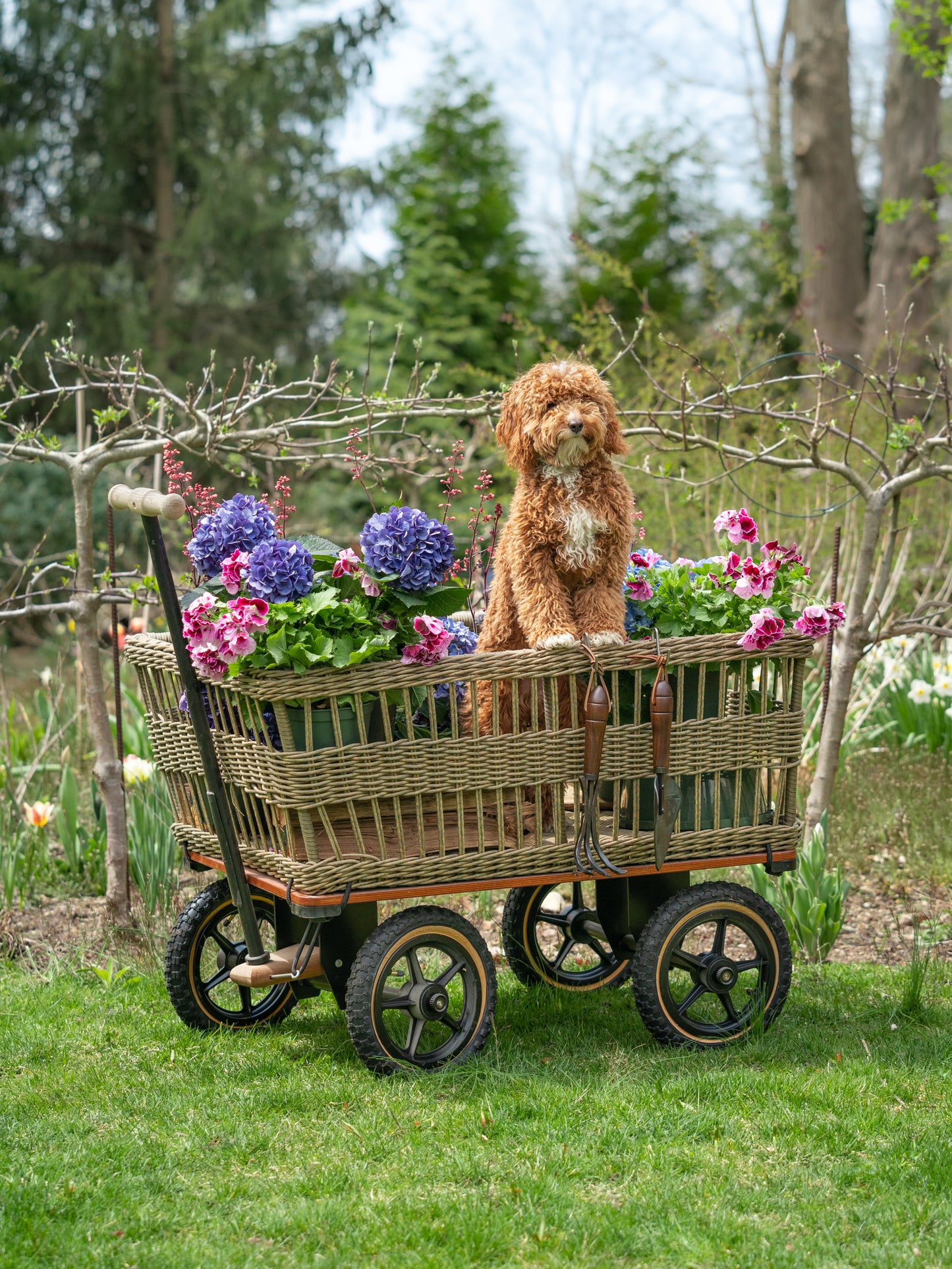 European Wicker Basket Garden Wagon Weston Table