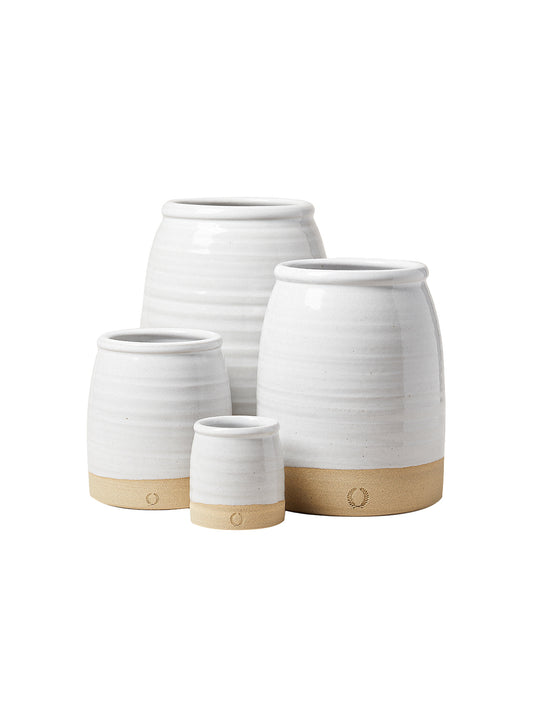 Farmhouse Pottery Beehive Crock Weston Table