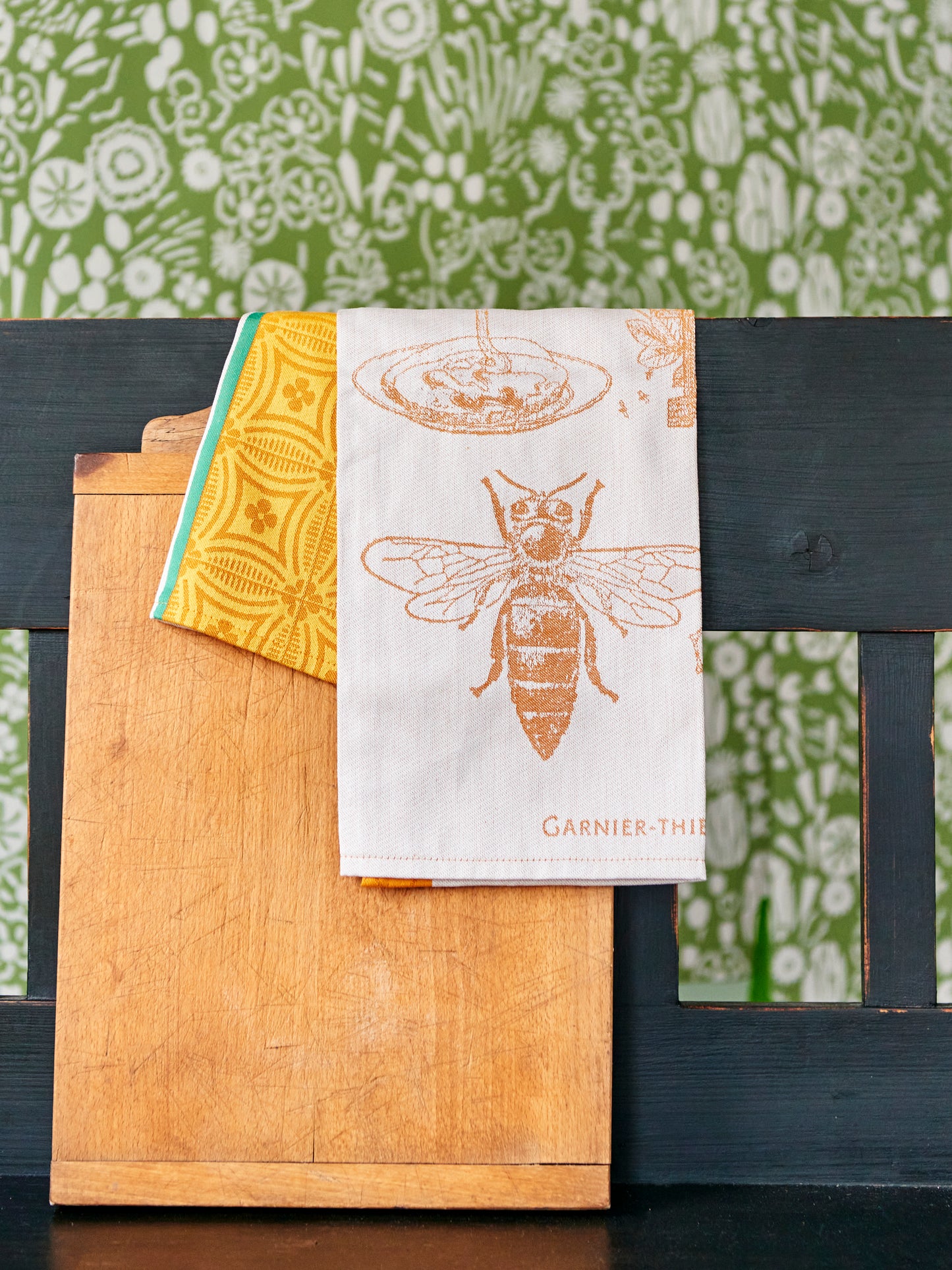 Garnier-Thiebaut Bees Kitchen Towel Weston Table
