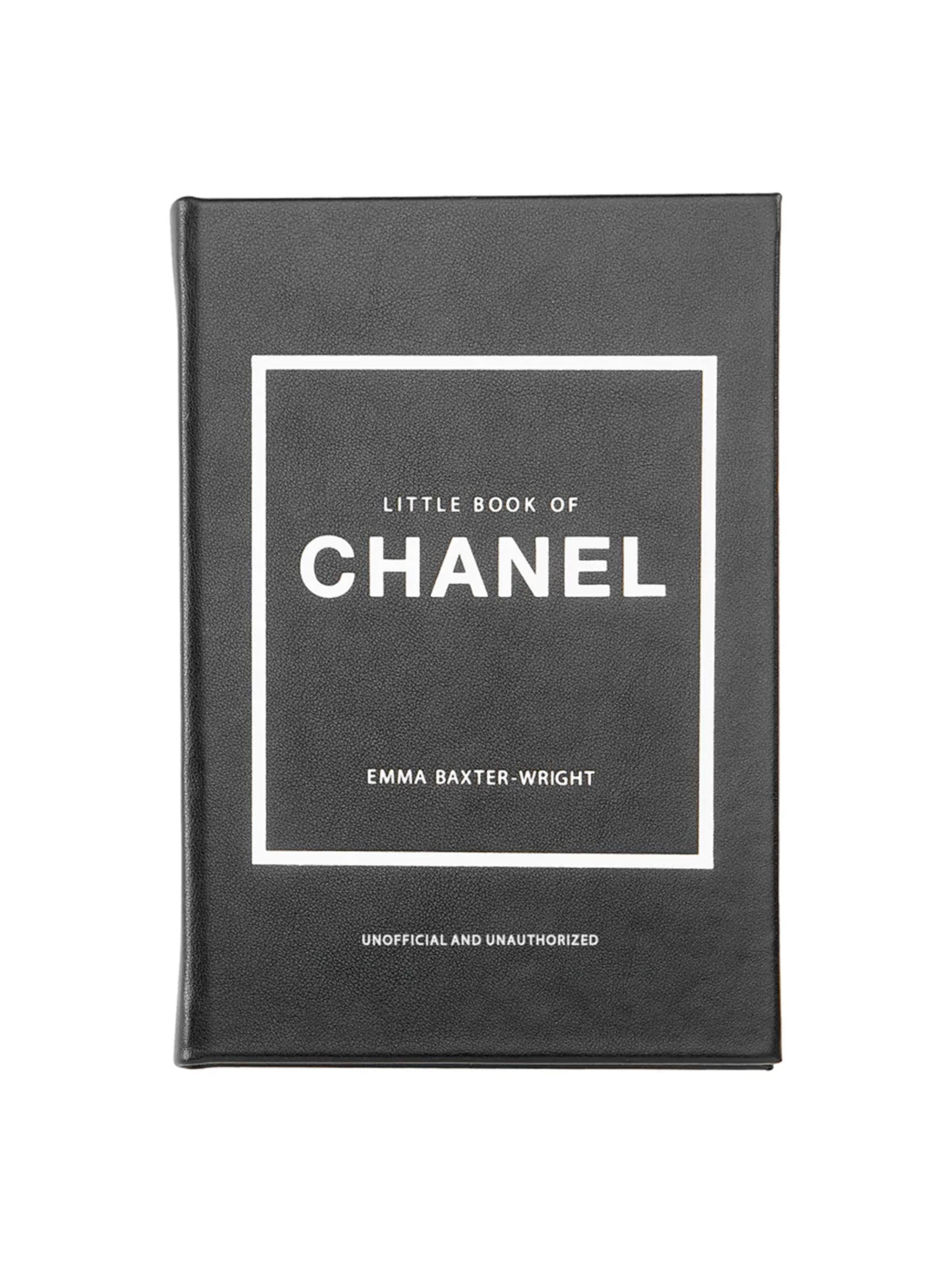 Top với hơn 75 về the little book of chanel hay nhất  cdgdbentreeduvn