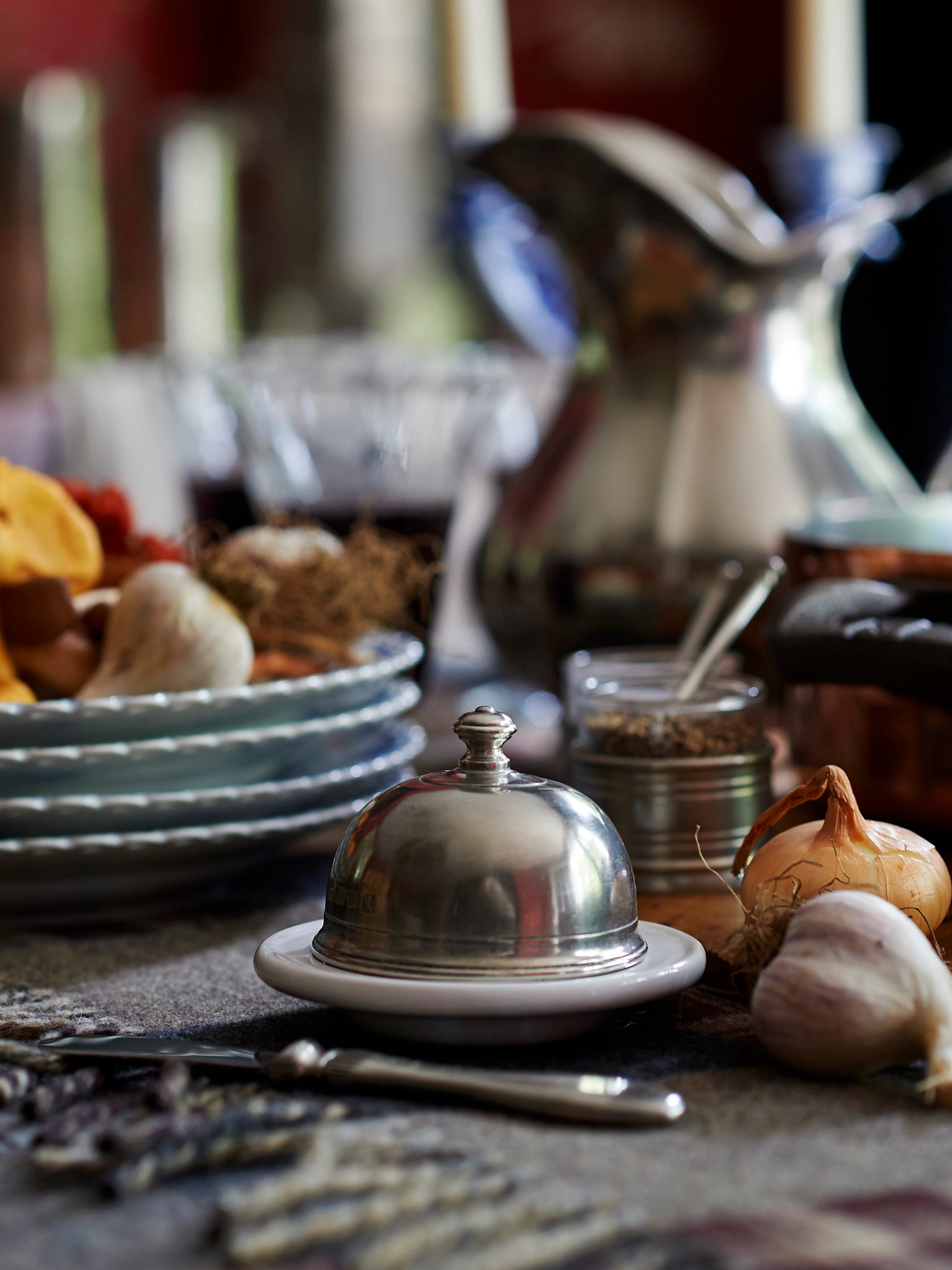 MATCH Pewter Convivio Butter Dome Small Weston Table