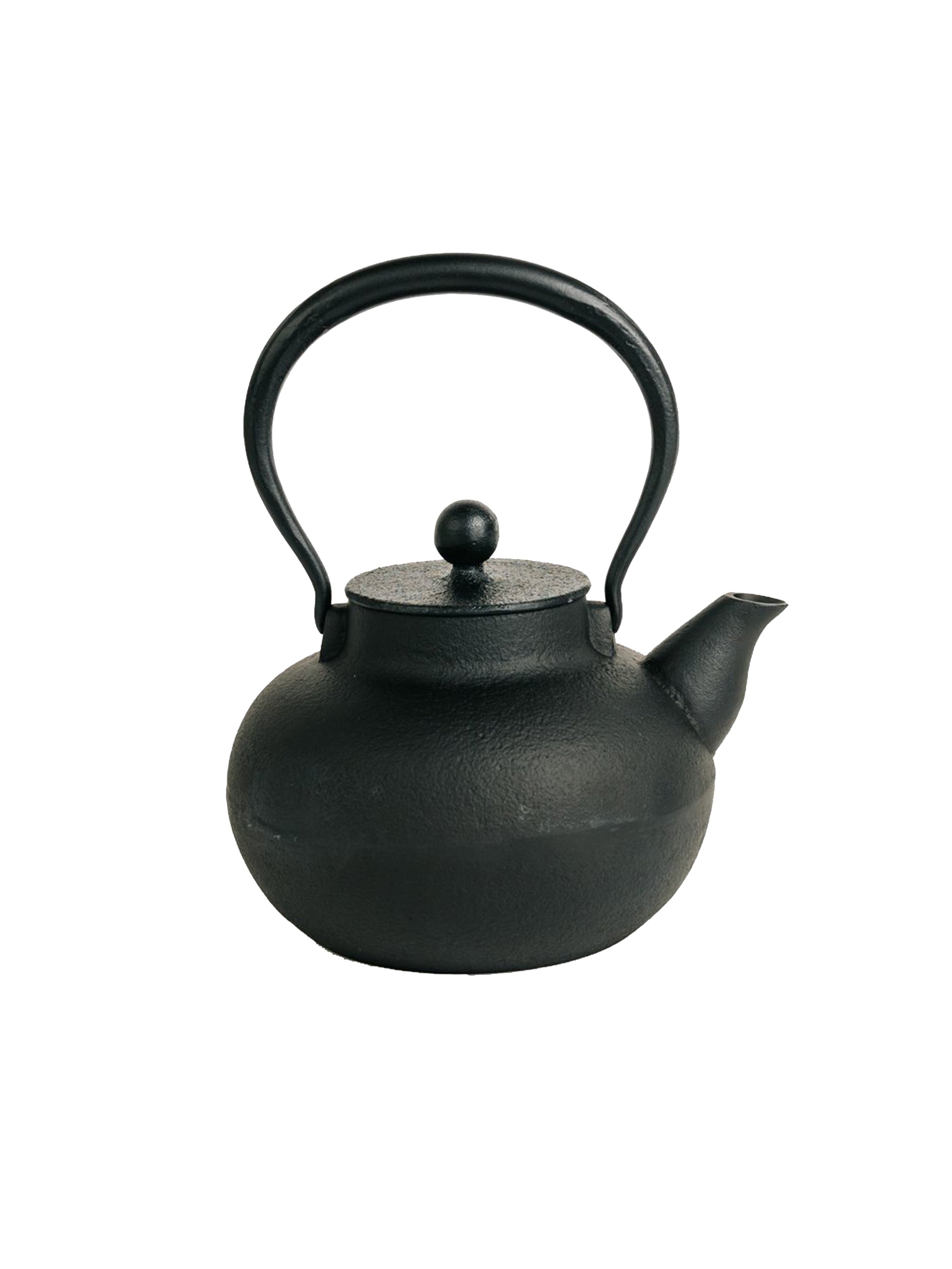 https://westontable.com/cdn/shop/products/Maru-Cast-Iron-Tea-Kettle-Weston-Table-SP.jpg?v=1646069188&width=1946