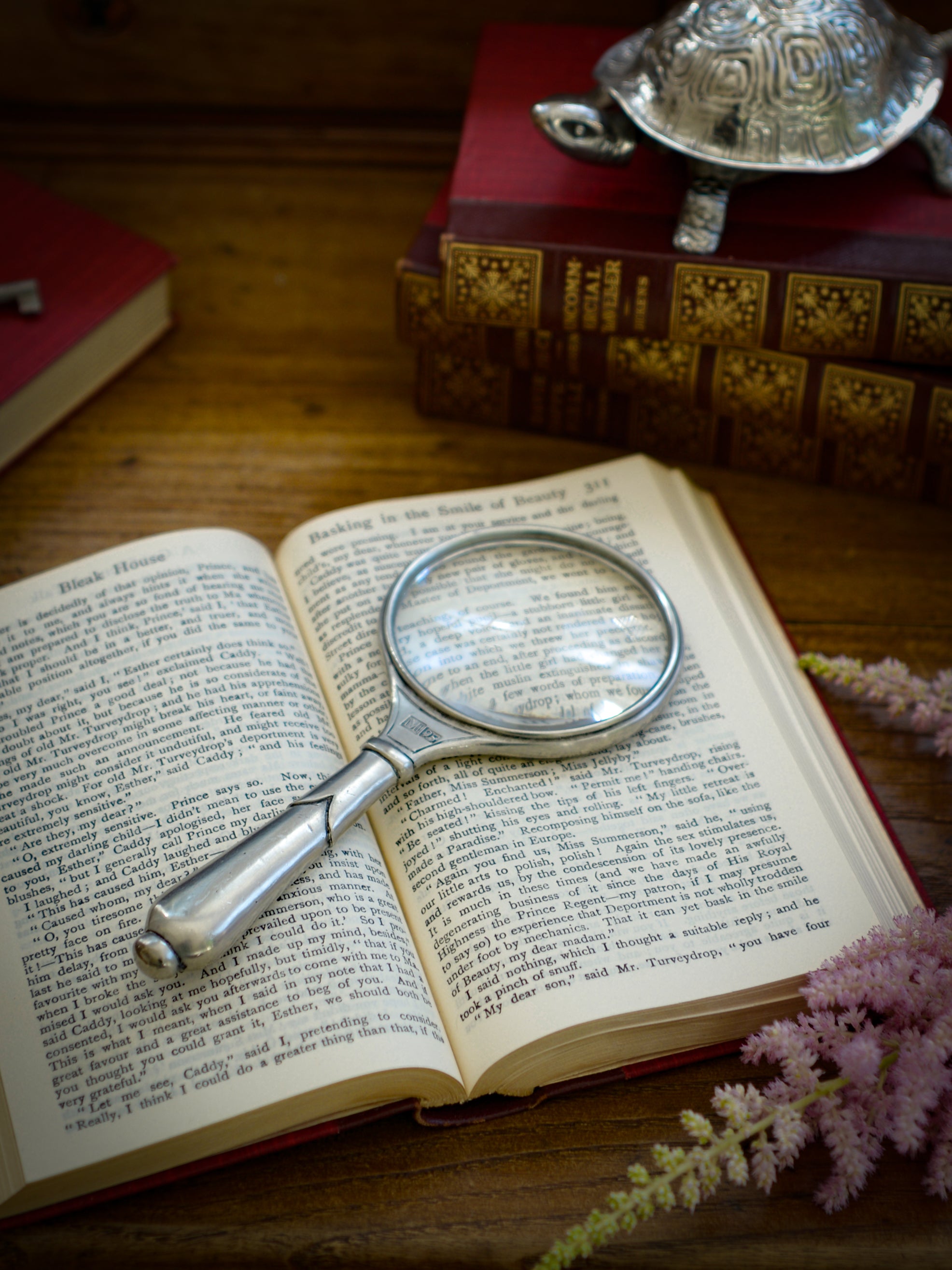 Match Pewter Magnifying Glass