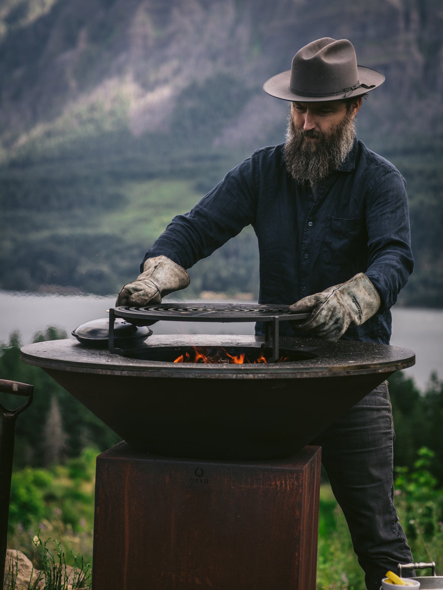 OFYR Grill Round 100 Grate Weston Table