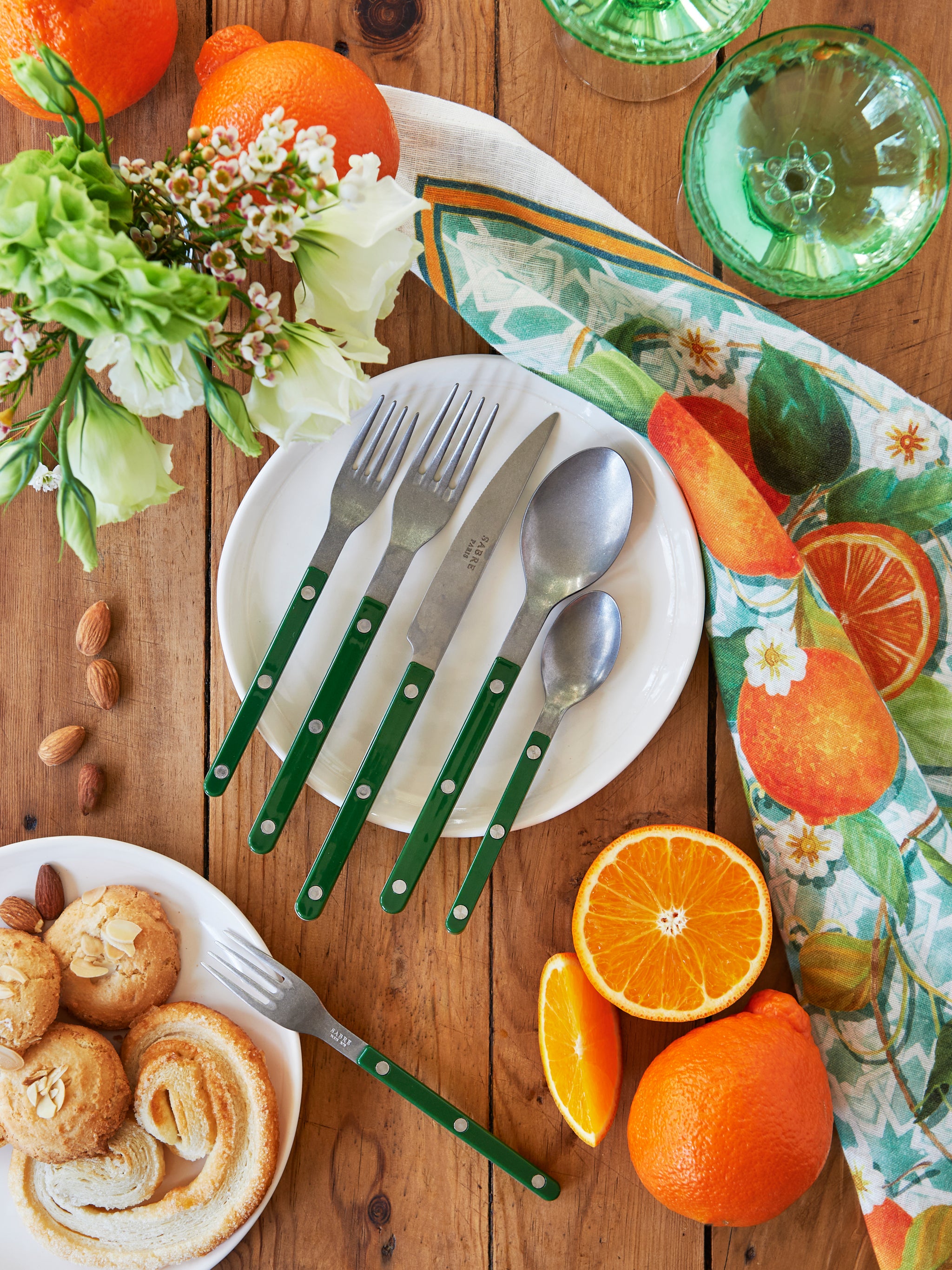 Sabre Paris Bistro Green 5 Piece Place Setting | Flatware