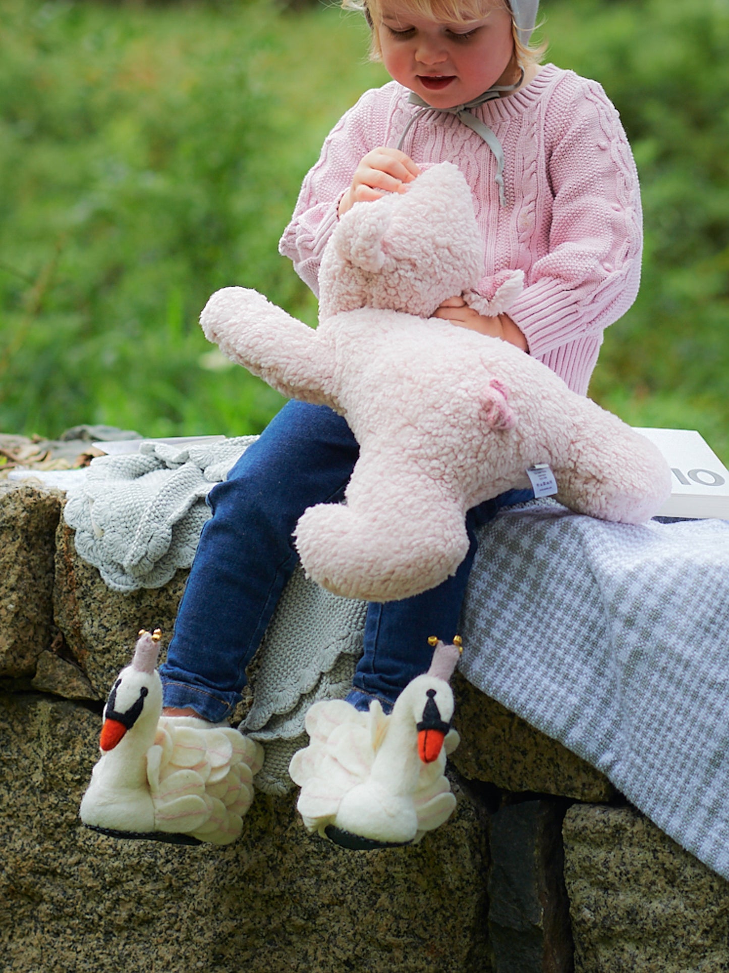 Sew Heart Felt Swan Slippers Weston Table