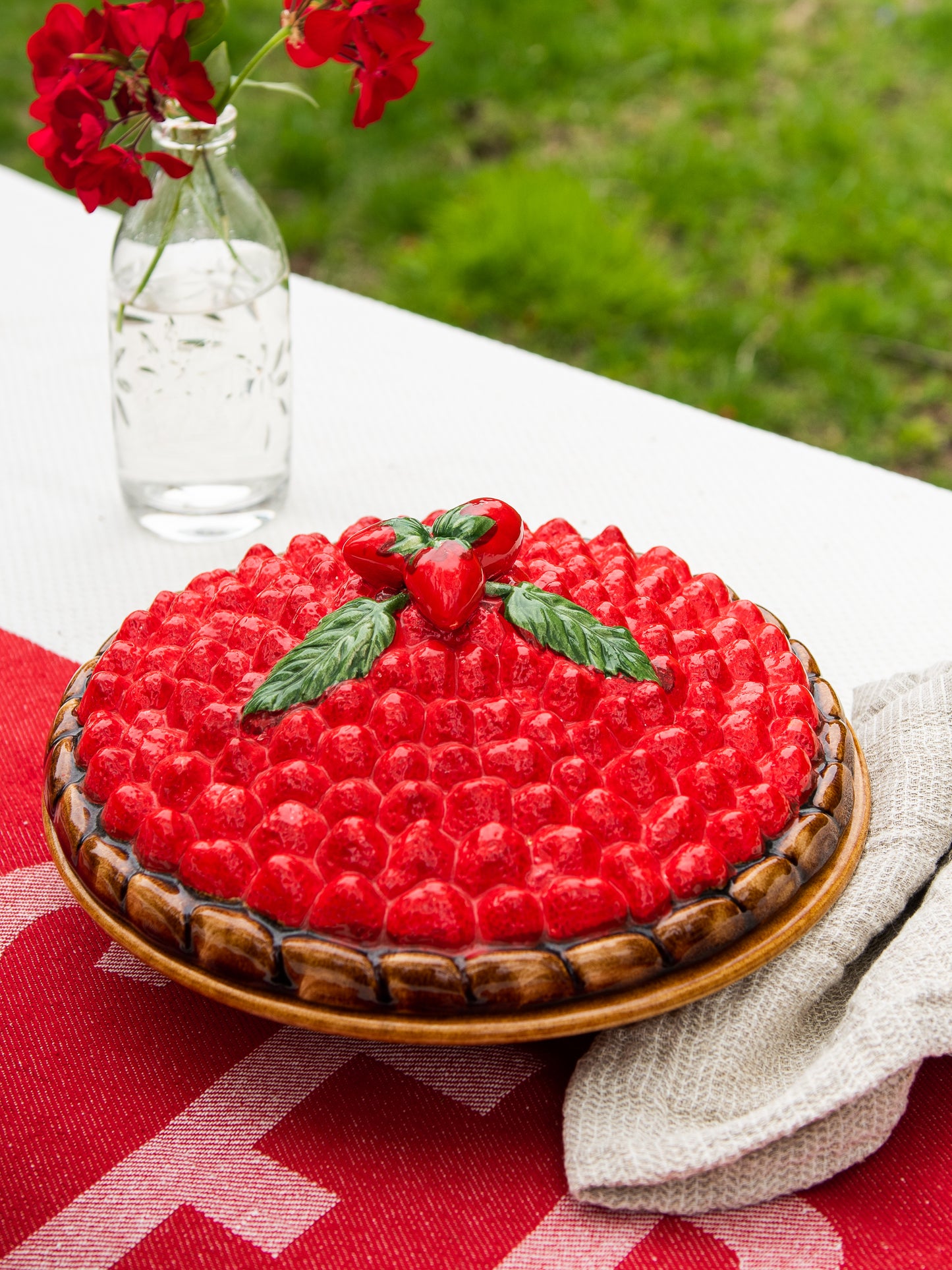 Vintage Majolica Strawberry Pie Keeper